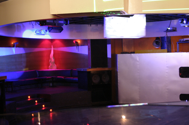 Club-Dancefloor1