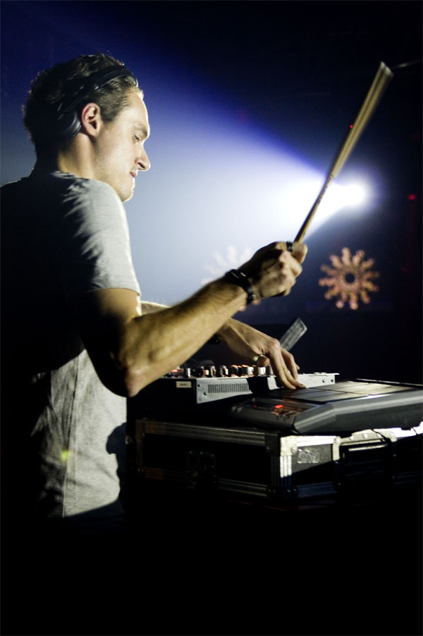 Anton-X-web.jpg